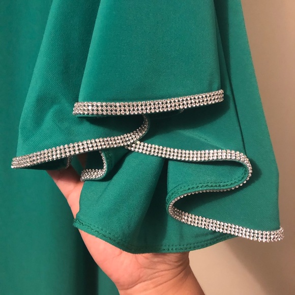 MSK Rhinestone trim bell sleeve dress in green - Picture 4 of 6